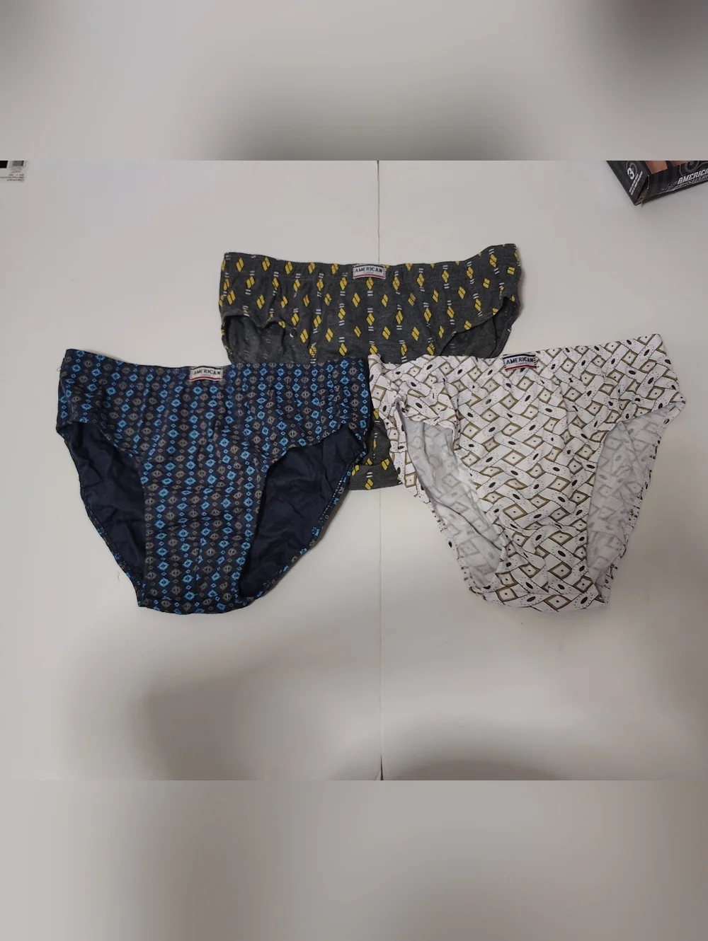 Men’s Retro Low Rise Briefs - Assorted Print white and navy 3 Pack - Size 36-38